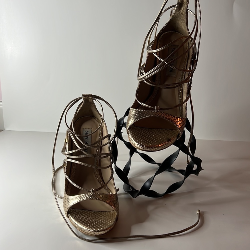 Steve Madden Roxie Gold Snake - Picture 4 of 10